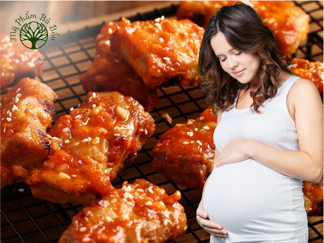 Bà bầu ăn thịt nướng có ảnh hưởng gì đến sức khỏe của thai nhi không?