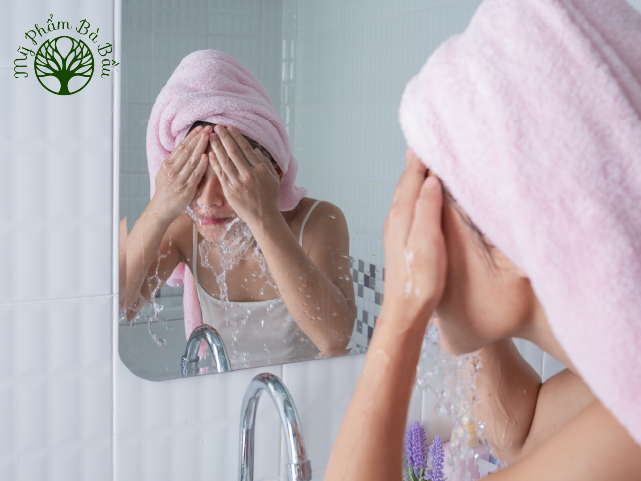Làm sạch da là bước không thể thiếu trong quy trình dưỡng da cho mẹ bầu