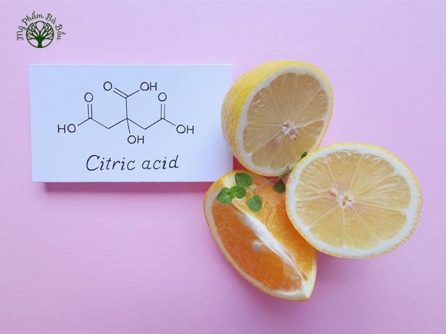 Citric acid có nguồn gốc từ các loại trái cây có họ cam, chanh