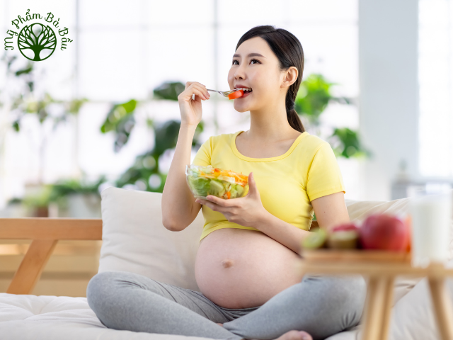 Nhu cầu dinh dưỡng của bà bầu trong 3 tháng đầu thai kỳ