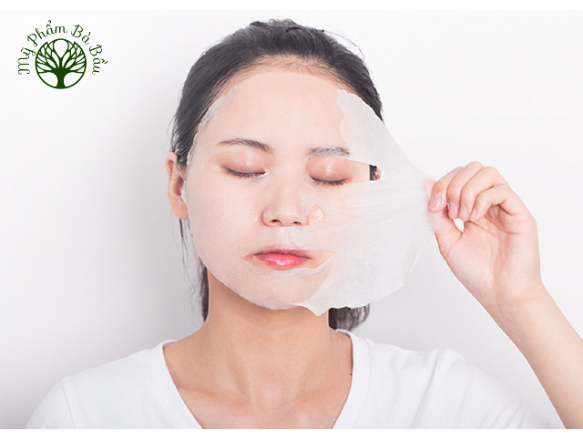 Sử dụng mặt nạ giấy giúp bổ sung dưỡng chất thiết yếu cho làn da