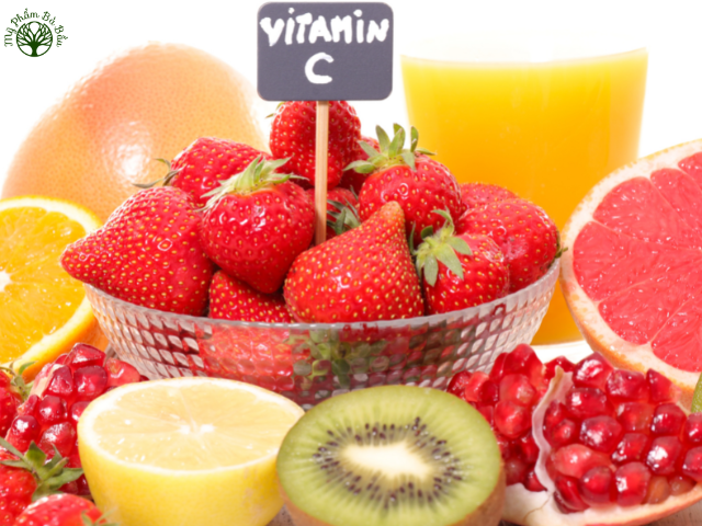 Bổ sung vitamin C trong chế độ dinh dưỡng giúp mẹ bầu tăng cường sức đề kháng, giảm ho